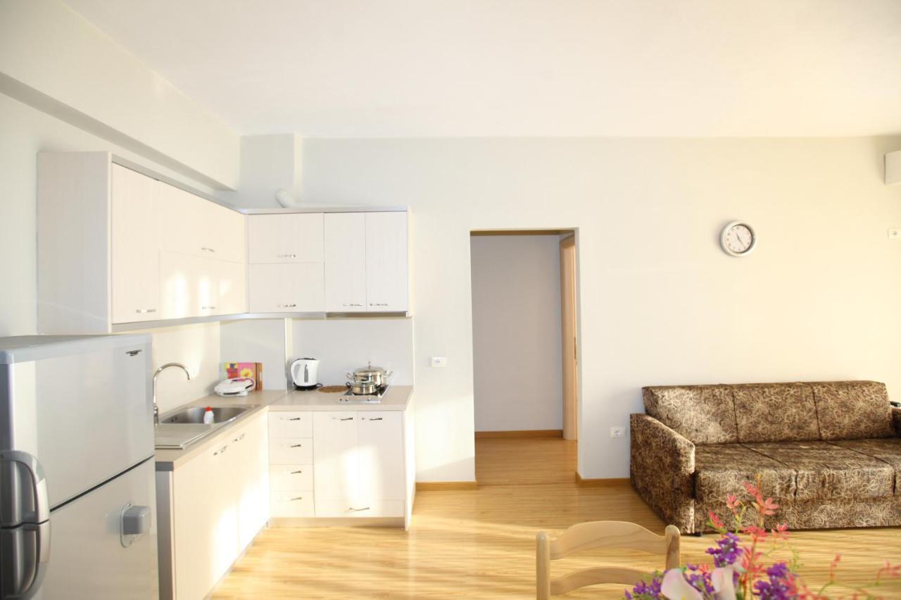 Teo Apartaments ซารานเดอ ภายนอก รูปภาพ