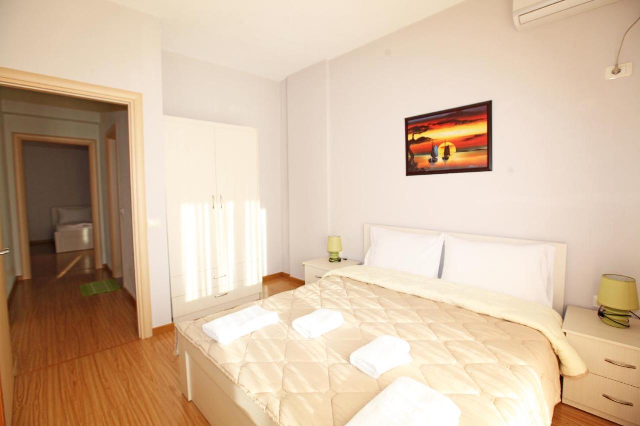 Teo Apartaments ซารานเดอ ภายนอก รูปภาพ
