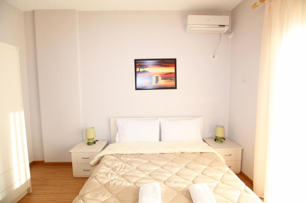 Teo Apartaments ซารานเดอ ภายนอก รูปภาพ