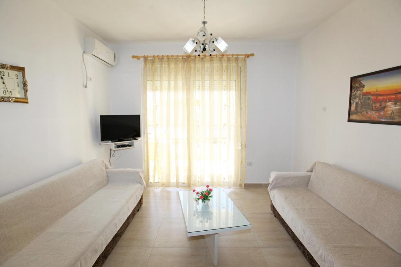 Teo Apartaments ซารานเดอ ภายนอก รูปภาพ