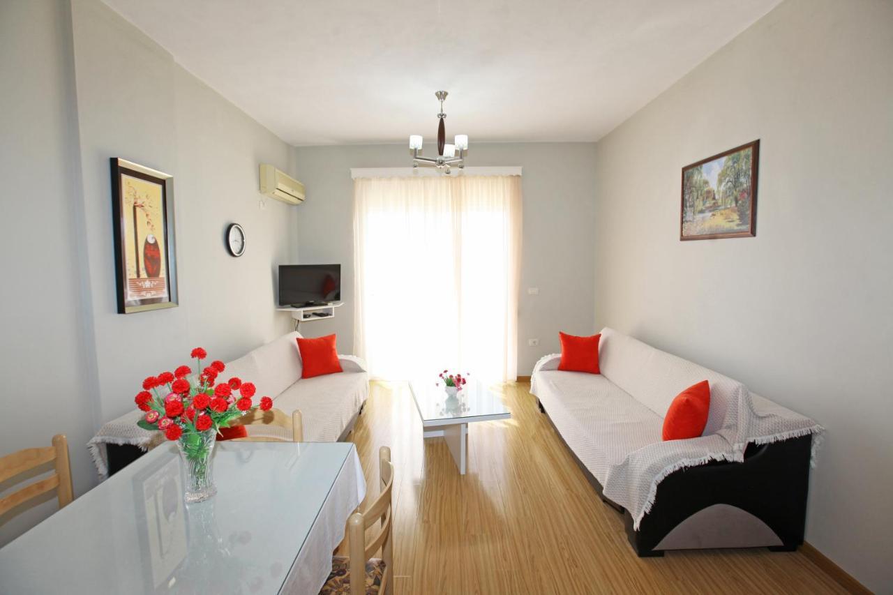 Teo Apartaments ซารานเดอ ภายนอก รูปภาพ