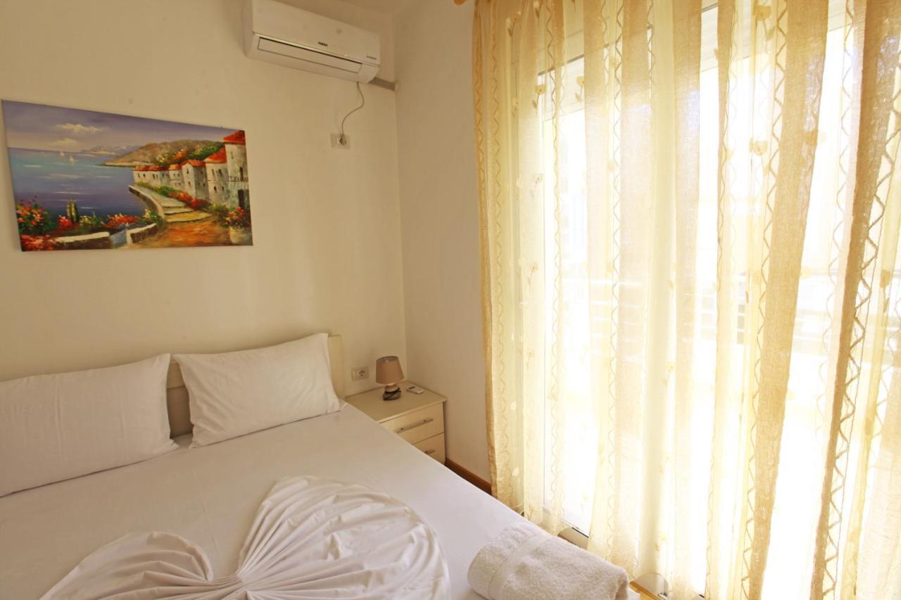Teo Apartaments ซารานเดอ ภายนอก รูปภาพ