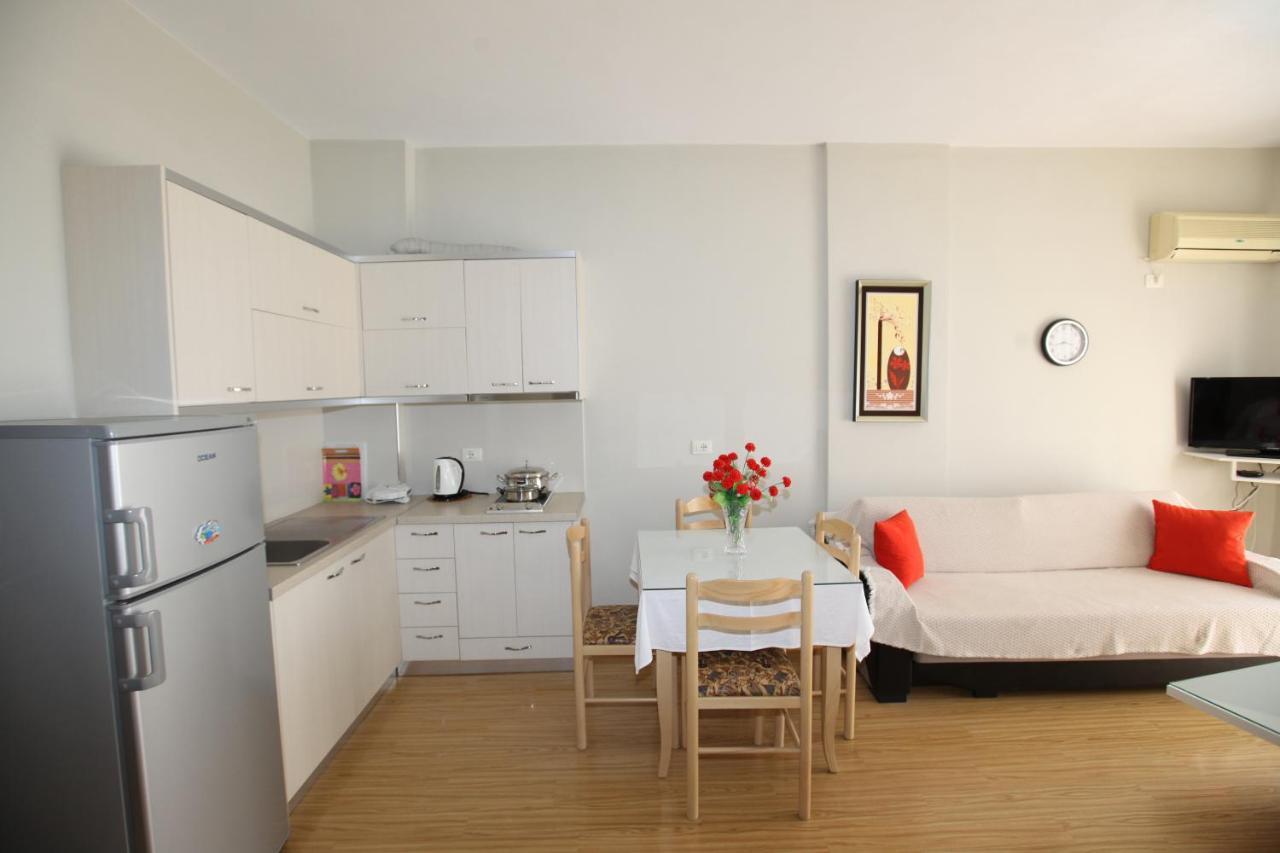 Teo Apartaments ซารานเดอ ภายนอก รูปภาพ