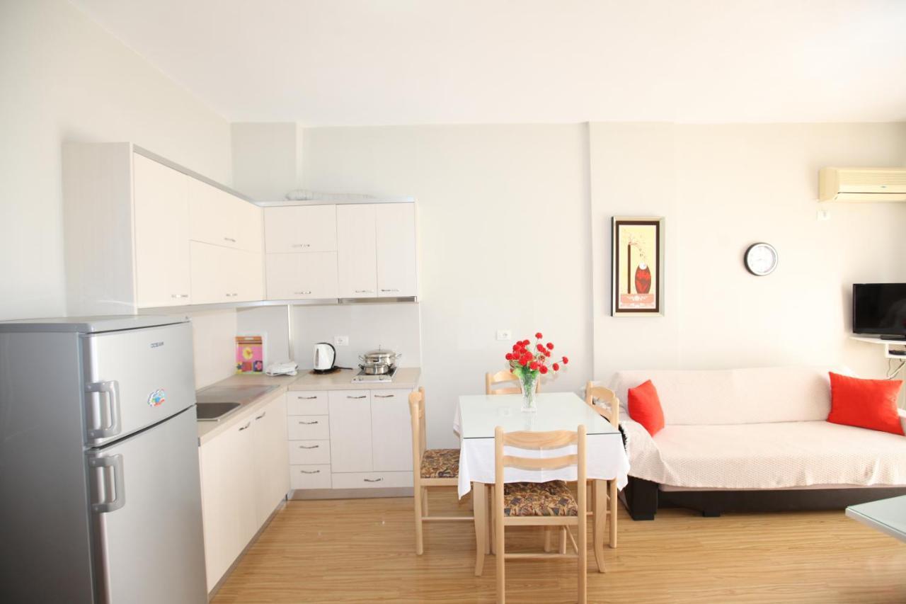 Teo Apartaments ซารานเดอ ภายนอก รูปภาพ